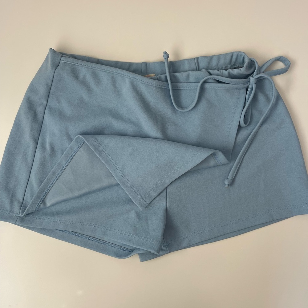 LIGHT BLUE SKORT